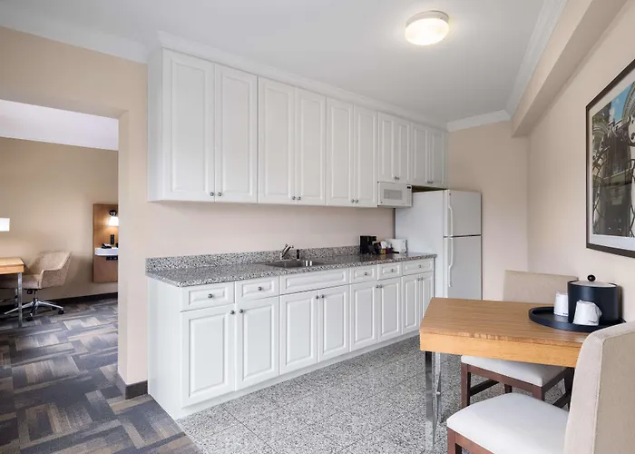 Hampton Inn Charleston North